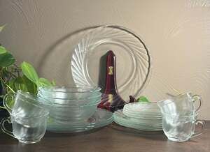 Vintage Arcoroc France Swirl Pattern Clear Glass Dinnerware Set